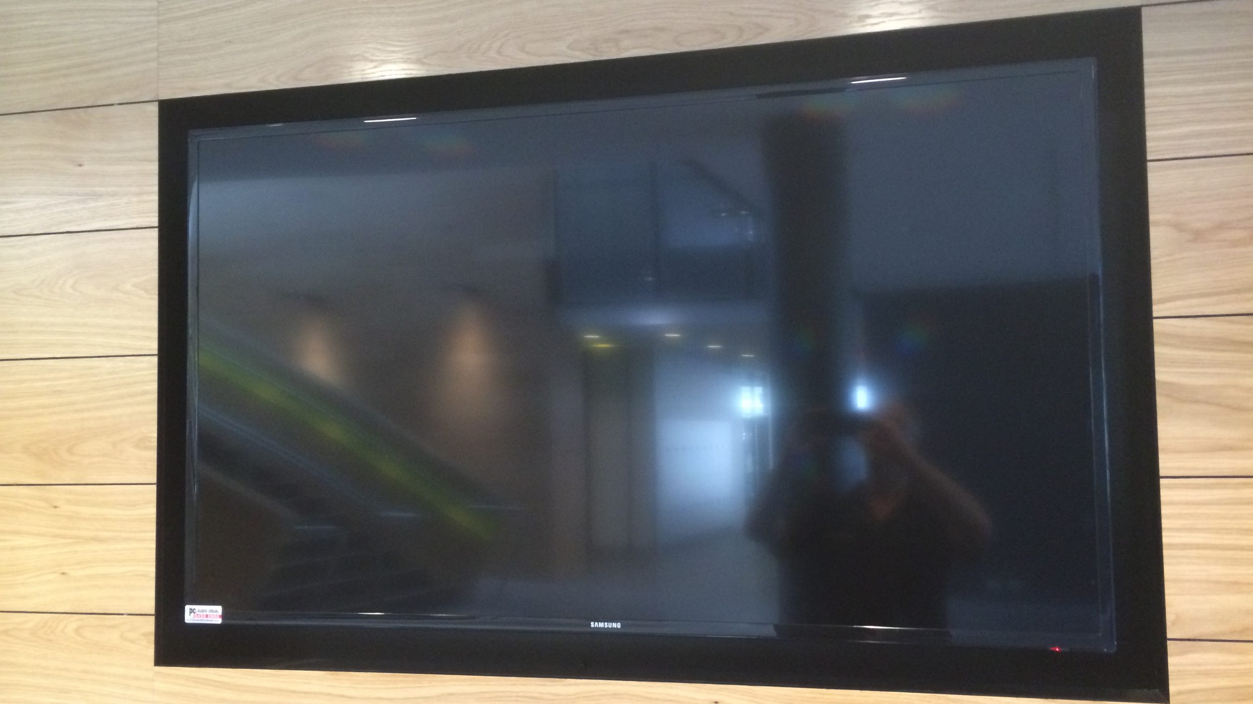 Port Melbourne Reception Screen Installation